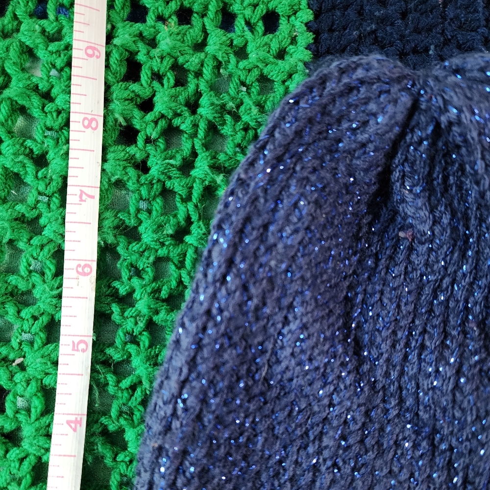 Handmade beanie - Picture 2 of 2